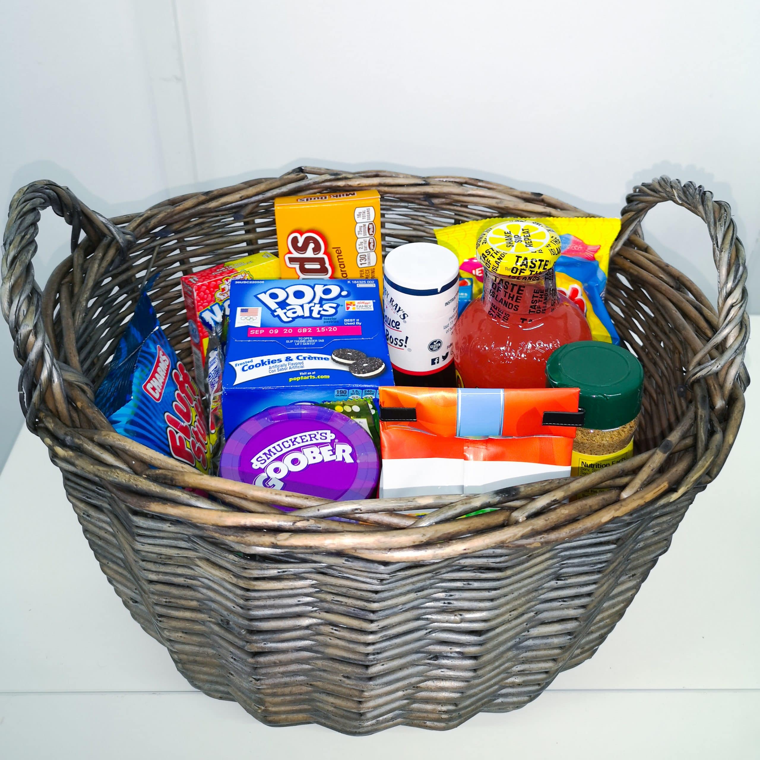 What To Put In Hampers For Men